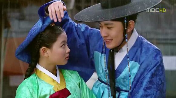 The Moon That Embraces the Sun: Episode 2