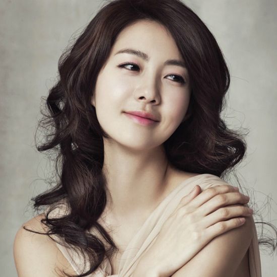 Lee Yo-won and Jo Seung-woo star in The Horse Healer