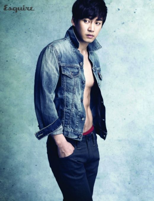 Yoon Kye-sang bares abs for Esquire