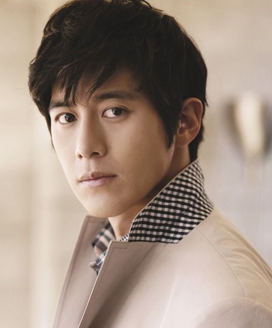 Go Soo confirms new drama Empire of Gold