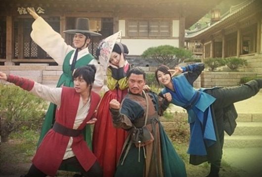 Cuteness behind the scenes of Gu Family Book