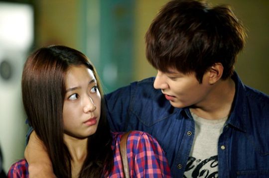 More stills from the set of Heirs