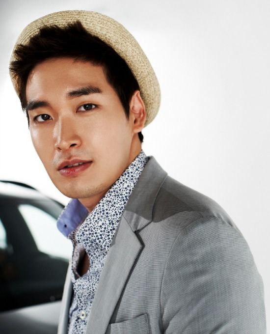 Jung Kyeo-woon considers new weekend drama