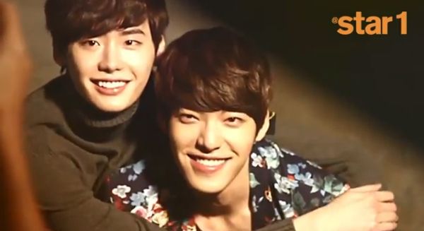 School boys Lee Jong-seok and Kim Woo-bin get cuddly