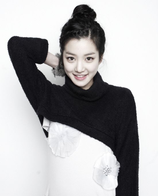 Lee Yubi joins Gu Family Book as Seung-gi’s first love