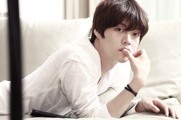 Newbie Ahn Jae-hyun joins You’re All Surrounded