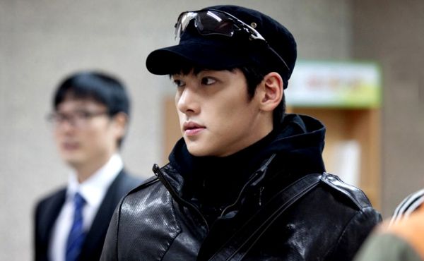 Reporters and buried secrets drive action thriller Healer