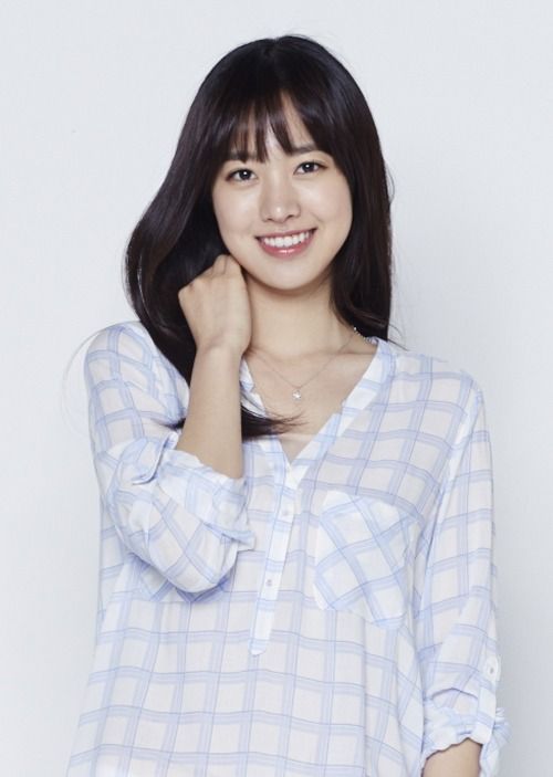 Jin Se-yeon joins Lee Jong-seok in Doctor Stranger