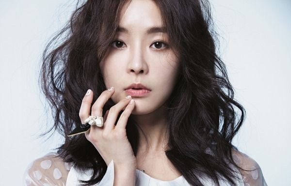 Jung Yumi joins Oh Ji-ho in Joseon-era servant drama Maids