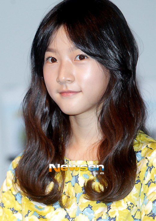 Kim Sae-ron becomes high school angel