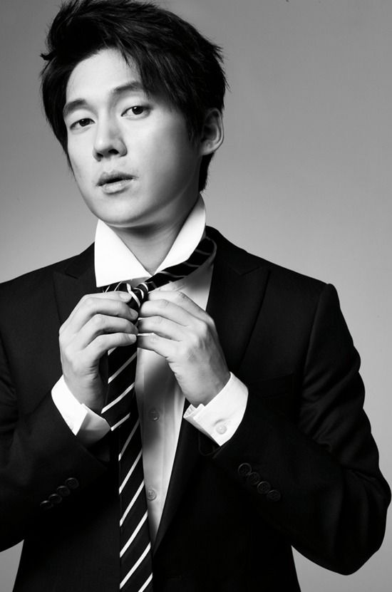 Song Chang-eui to become OCN’s newest crime-solving genius