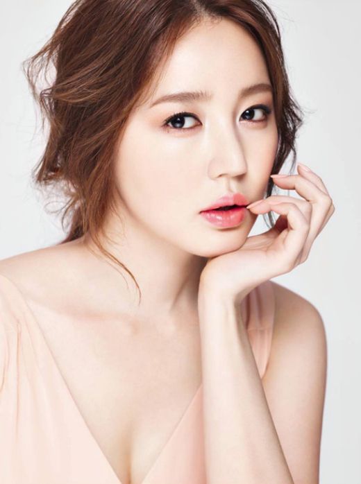Yoon Eun-hye and Park Shi-hoo courted for romance melodrama