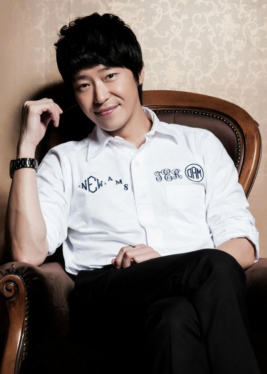 Eom Ki-joon up for new Hong sisters drama Warm and Cozy