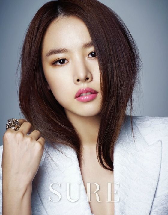 Jo Yoon-hee to cameo in Producer as Kim Soo-hyun’s first love