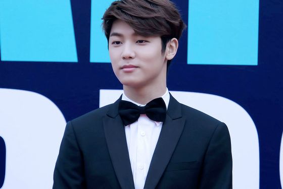 Kang Min-hyuk courted for School 2015