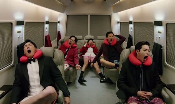 Entourage drops pants in first teaser