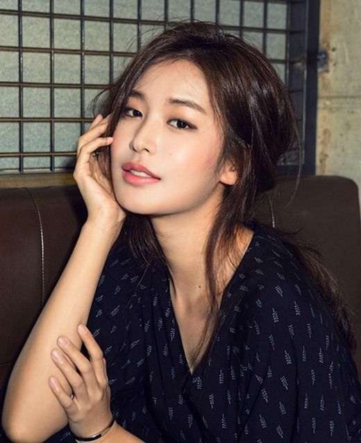 Jung Yoo-jin joins fantasy drama W as Han Hyo-joo’s rival