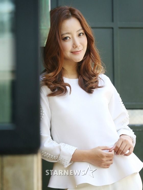 Kim Hee-sun up to join Kim Sun-ah in Woman of Dignity