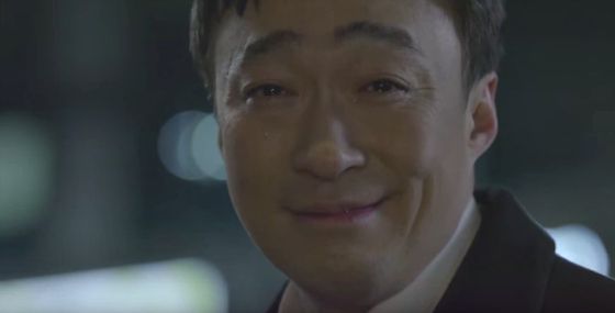 Smiling through tears in Lee Sung-min’s human drama Memory