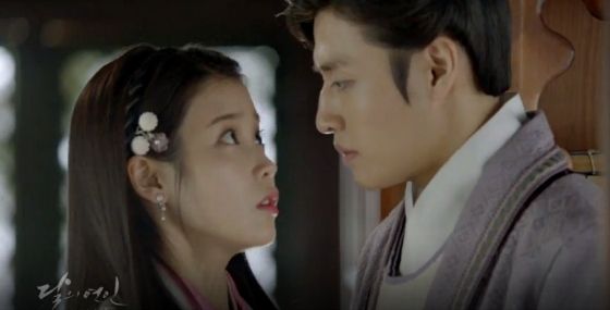 Scarlet Heart’s princes share bath time, games, and a lady love