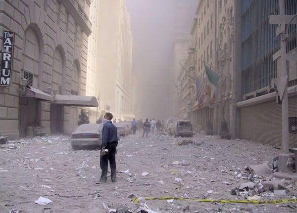 Улица на Манхэттене недалеко от места теракта в Нью-Йорке в четверг 11 сентября 2009 года.