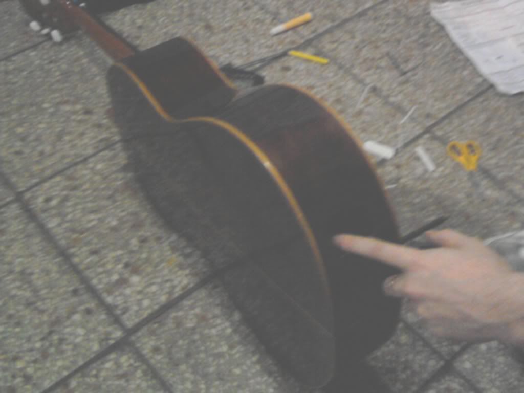 Transforma tu guitarra criolla o acustica en electroacustica Transforma tu guitarra criolla o acustica en electroacustica