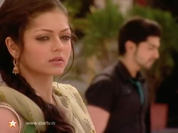 photo Geet-HuiSabseParayi-Episode150-YouTube5_zps753a2c31.jpg