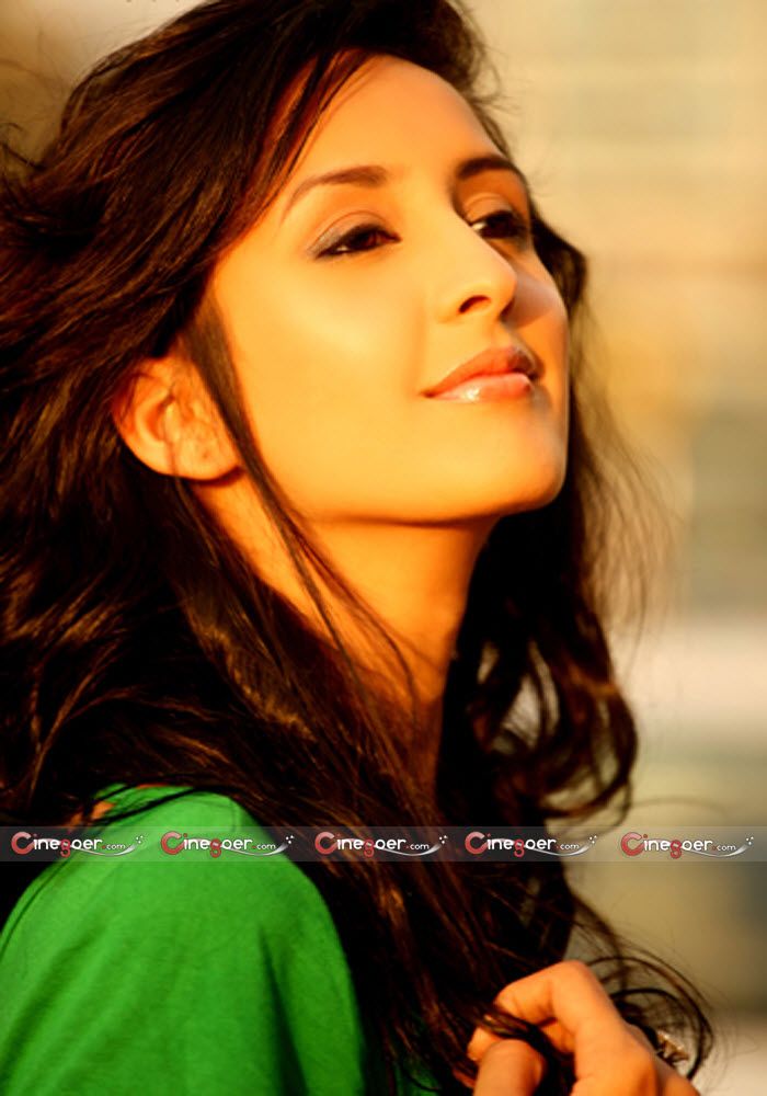 photo chahat-khanna-1-23_zps0fc5fe71.jpg