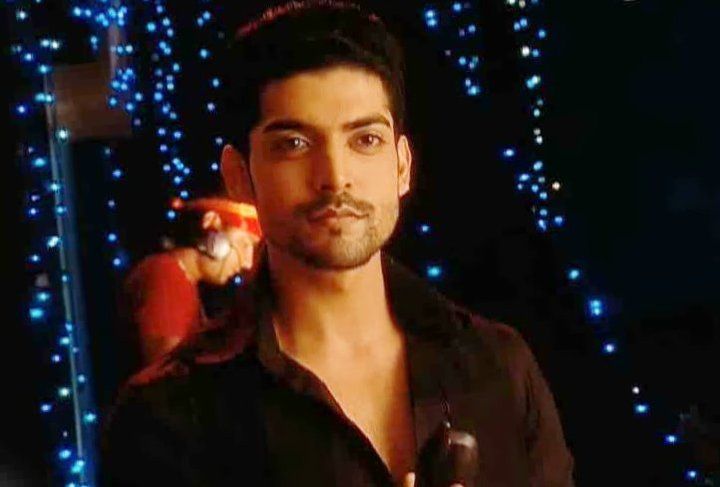 photo gurmeet-choudhary1_zpse5adf2d1.jpg
